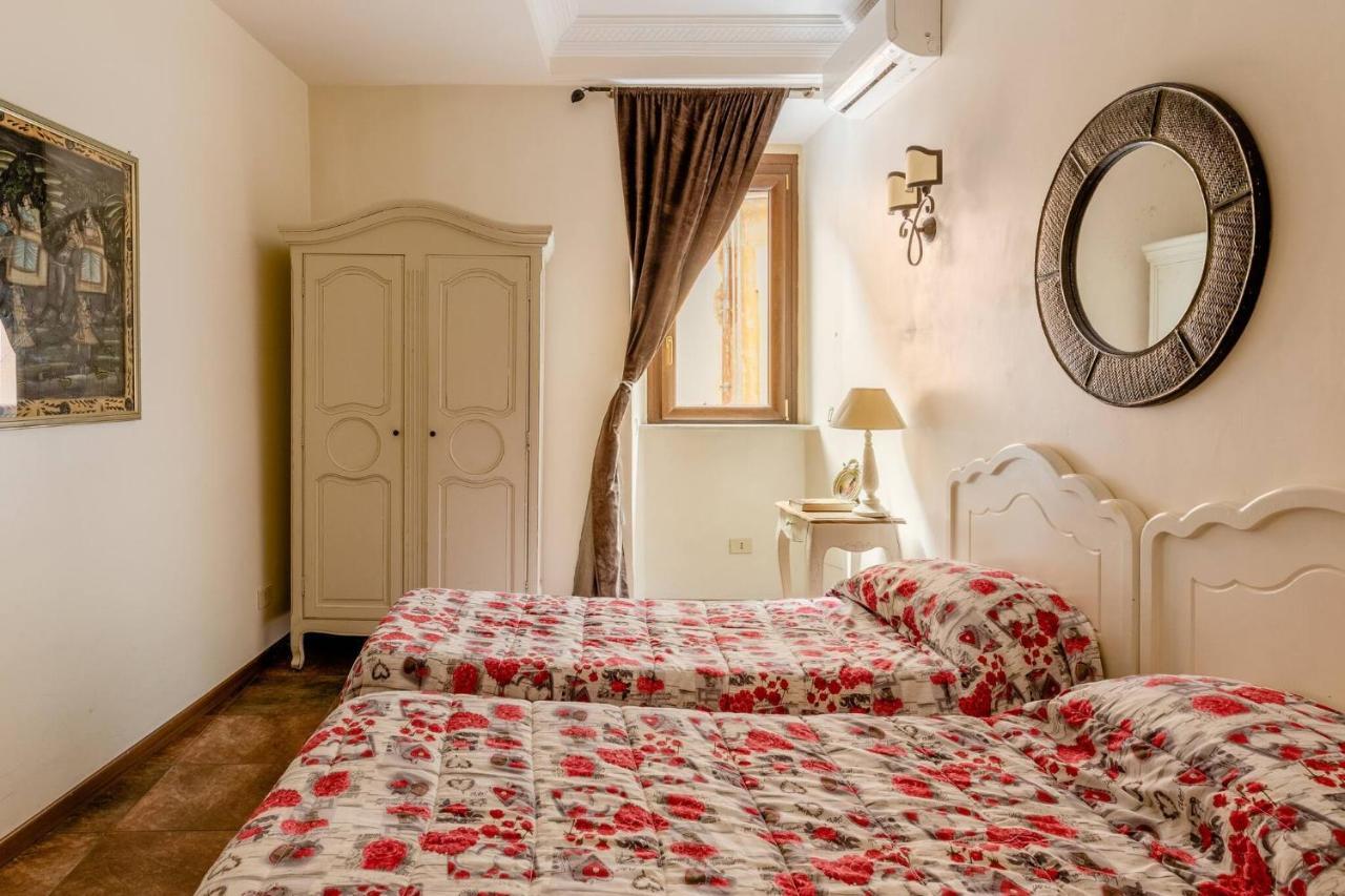 Rome Right In The Ancient Historical Center Two Bedrooms Two Bath, Up To 6 Pax Esterno foto